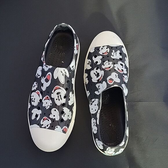 BRAND NEW DISNEY NATIVE SHOES MICKEY MOUSE ALL OVER PRINT - Picture 6 of 16